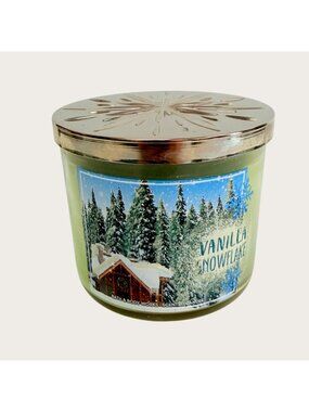 Bath & Body Works Vanilla Snowflake 3-Wick Candle With Decorative Lid 14.5 Oz